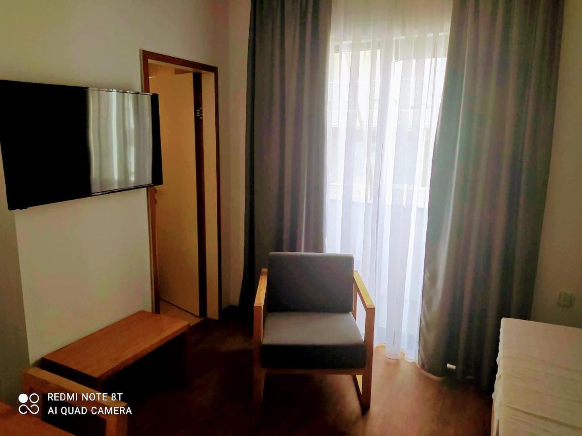 Saint George Hotel Rooms Komotini Esterno foto